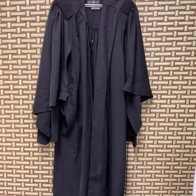 Gown Town Black Graduation Gown Cap Trencher Cloak Unisex Medium Male Female Student Set 