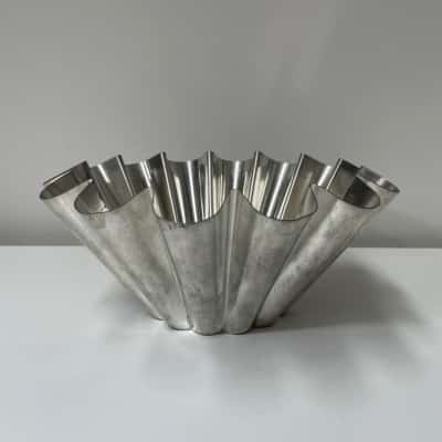 Gobel fluted pan metal
