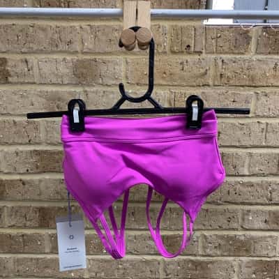 Rockwear Womens  LOW IMPACT KEYHOLE SPORTS BRA Size 6 