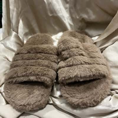 Snug ups  Mens Slippers  Size L Brown 