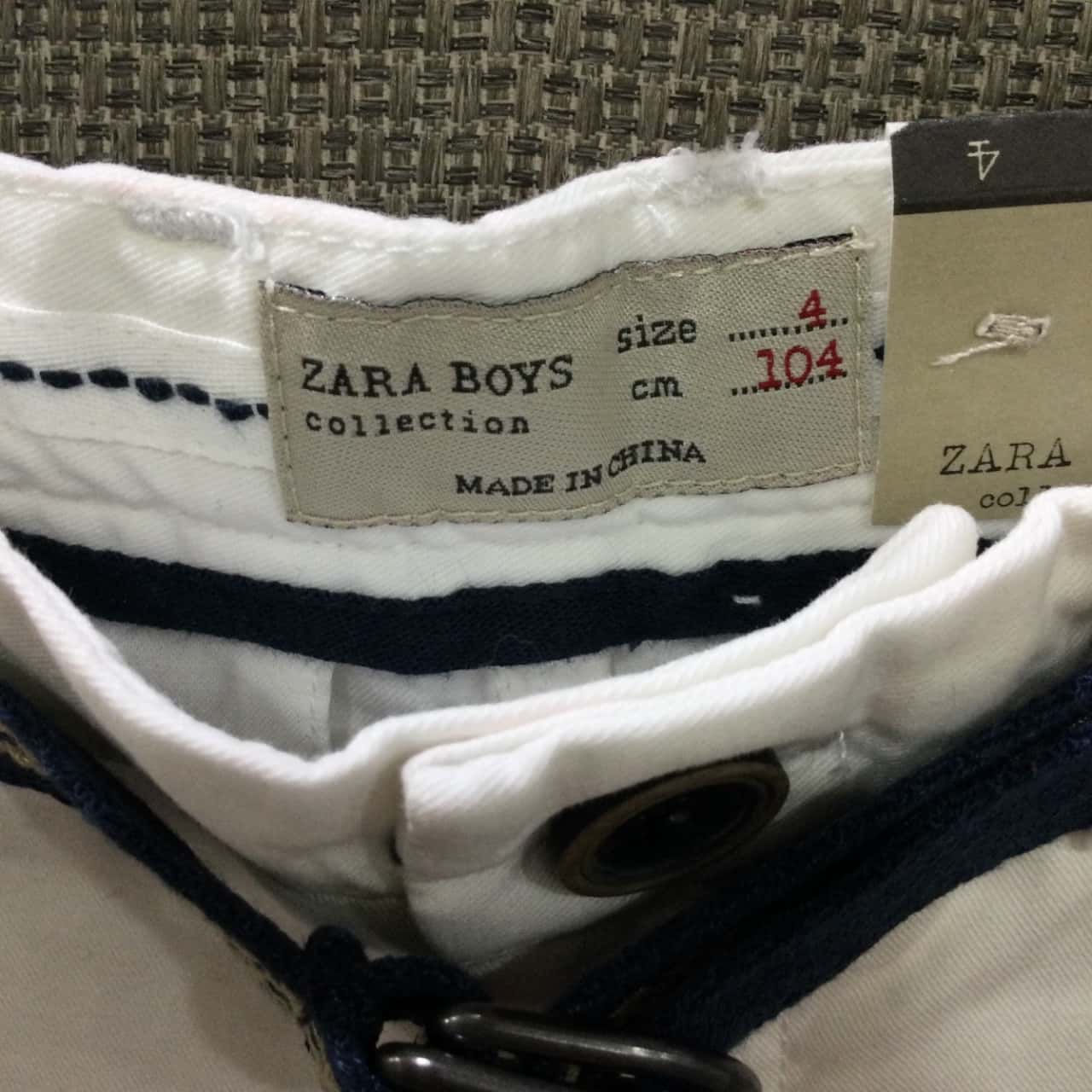 Chino Zara Garçon 7-8 Ans – Taille Ajustable Avec Ceinture – Bleu Marine