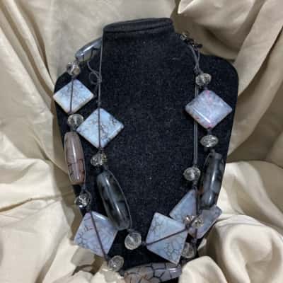  Stones Womens Necklace Black  / Grey 