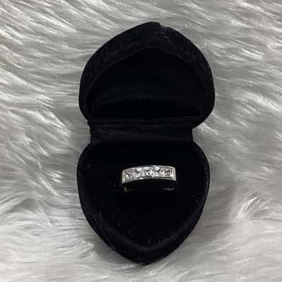  Womens Ring in Sterling Silver with Cubic Zirconias 