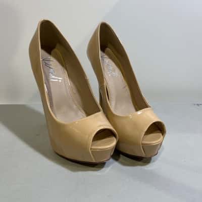 Womens Verali Lifted Heels