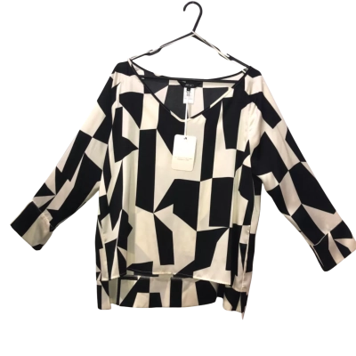 *Brand New* Motto Black and Cream Silky Venice V Neck Top Size 12 