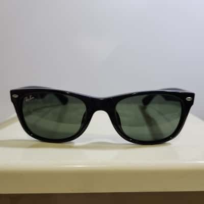 Ray-Ban "New Wayfarer" Sunglasses w/ Material Pouch - EXCELLENT CONDITION