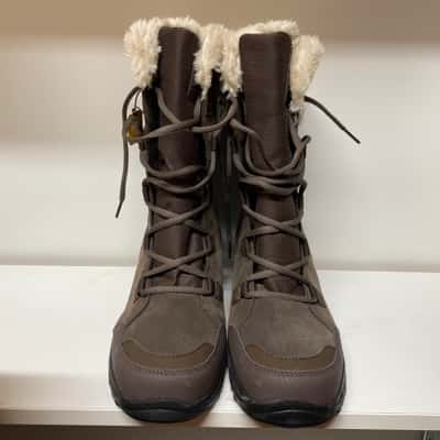 Columbia Unisex Size 42 Boots Brown