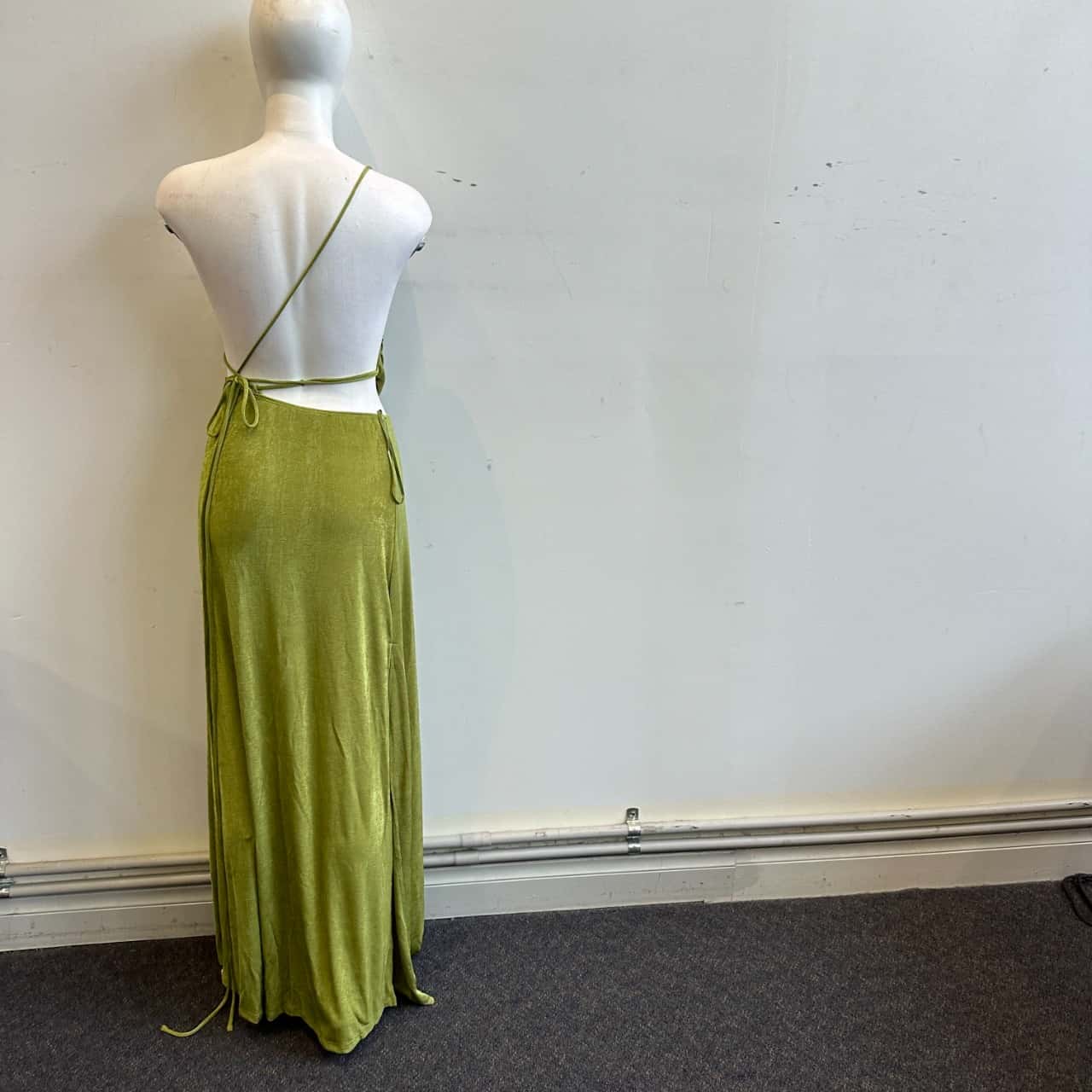 BNWT White Fox Women's Size L (AUS 12) Act Like it Maxi Dress Green(s) -  New With Tags | Salvos Stores