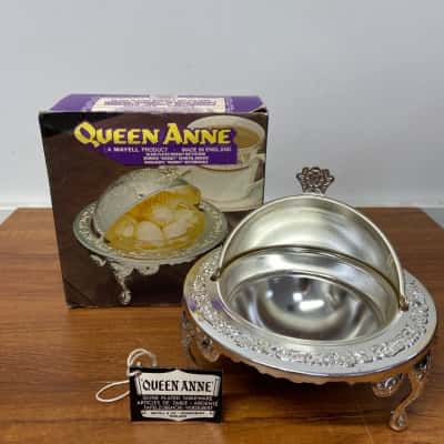 Vintage 1960s silver plated roll top Queen Anne globe dish dome shaped Regency butter dish 