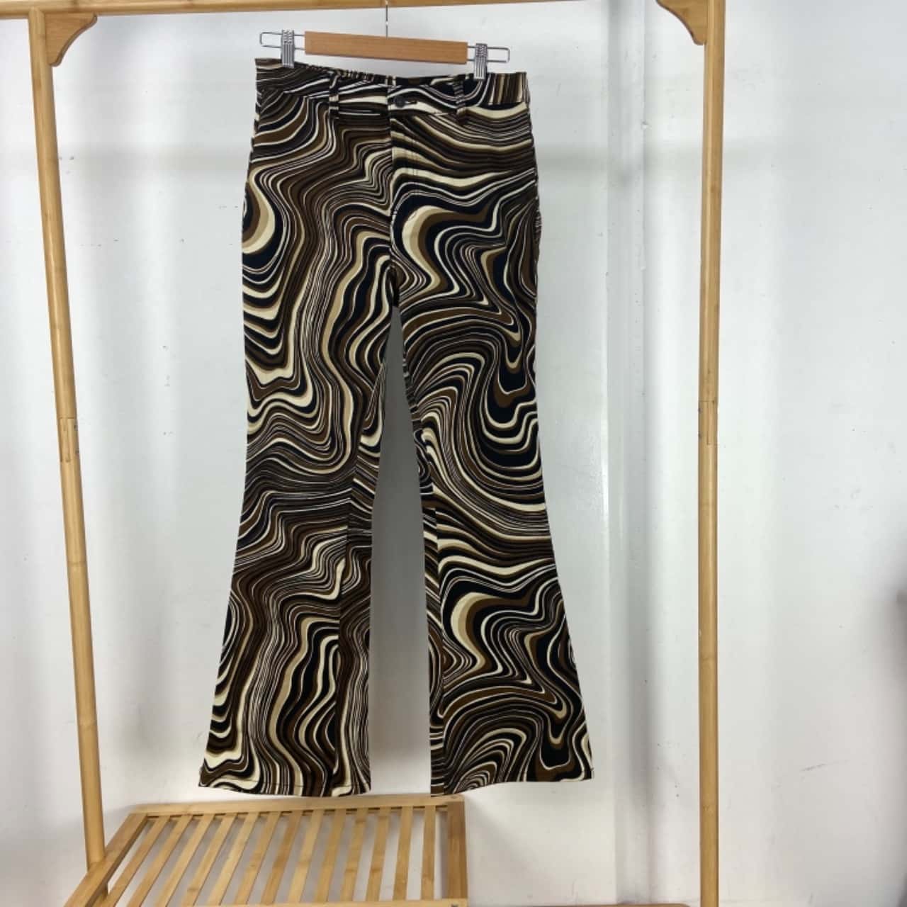 Motel Womens Size 12 Bootcut Jeans Multicoloured (s)