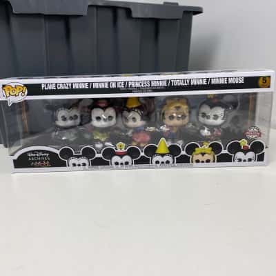 Walt Disney Archives Plane Crazy Minnie Vinyl Figure 5 Pack