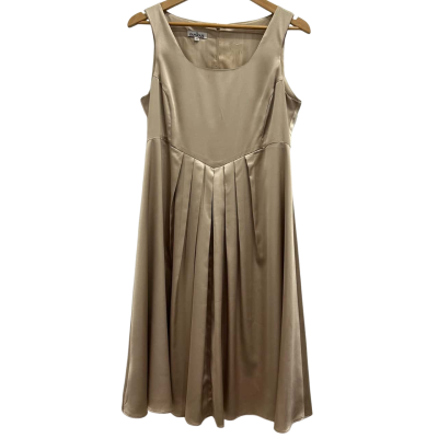 Kamikaze Womens  Size 12 Sleeveless Satin Pleated Dress  Champagne 