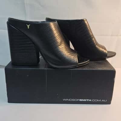 Windsor Smith Womens  Size 9 Black  lizard slip on heels