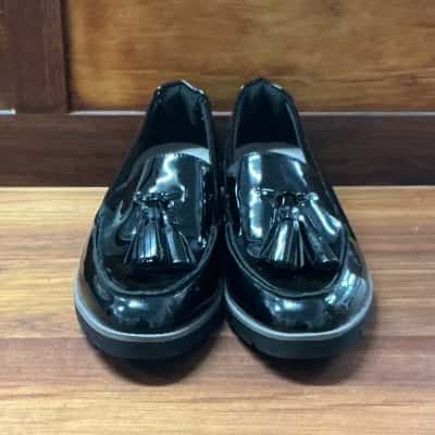 M&S Womens  Size 8 Loafers Black  