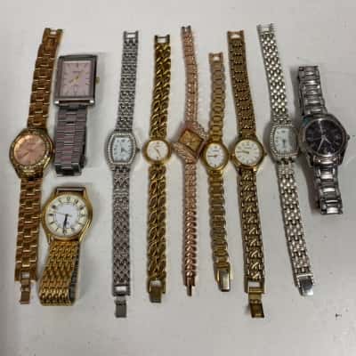 Assorted bag of 12 x Watches 