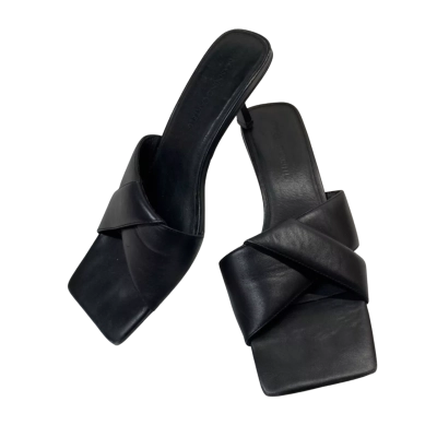 Manning Cartell Womens  Square Toe Size 40 Heels Black  