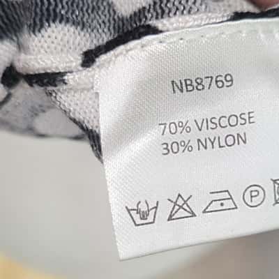 Noni B Womens  Size XL Long Sleeve Top Black  / White 