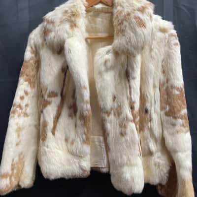 White/Caramel Speckled Cow Look Womens Size 10 / 8 Fur Coat