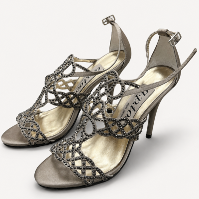 Alan Pinkus Womens  Size 7.5 Heels Silver 