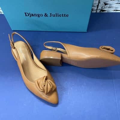 Django & Juliette  Womens  Size 36 Flats Brown 