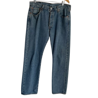 Levi Strauss & Co. Mens  516 Size 36 Straight Fit Jeans Blue 