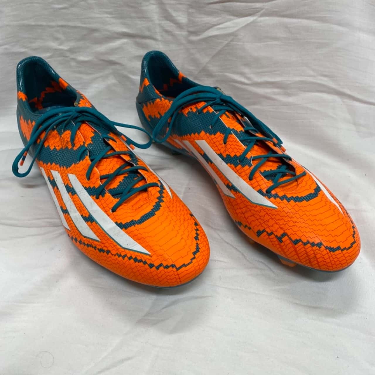 mens football boots size 12.5