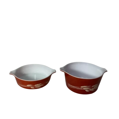 Vintage Pyrex Corning Set of 2 Burnt Orange / Beige Wheat Pattern Round Mixing Bowls