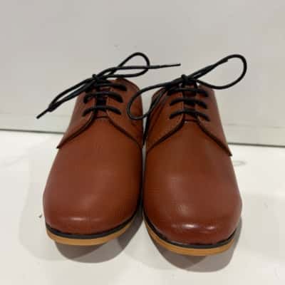 Ollies Place Kids Size 1 Dress Shoes Brown 