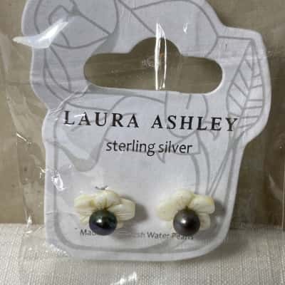  Womens Stirling Silver Earrings 