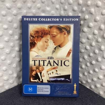 TITANIC - DELUXE COLLECTOR’S EDITION 4 Disc DVD Set