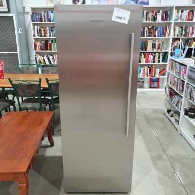 fisher&paykel draw freezer 389 litre
