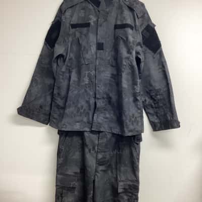  Mens Tactical  Uniform Size 38 to 41 Black/ Grey 