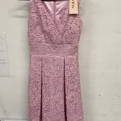 Review Womens  Size 4 Floral Dress / Sleeveless Dress  Pink  