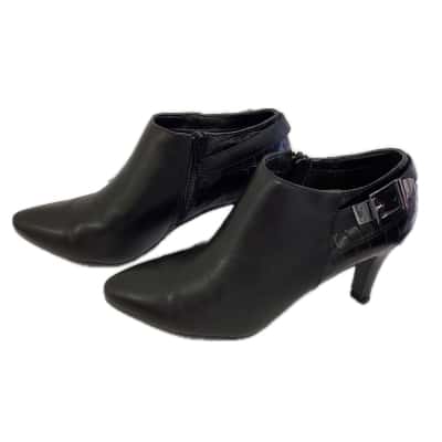Simona Ricci Womens  Size 8 Black  Buckle Heel