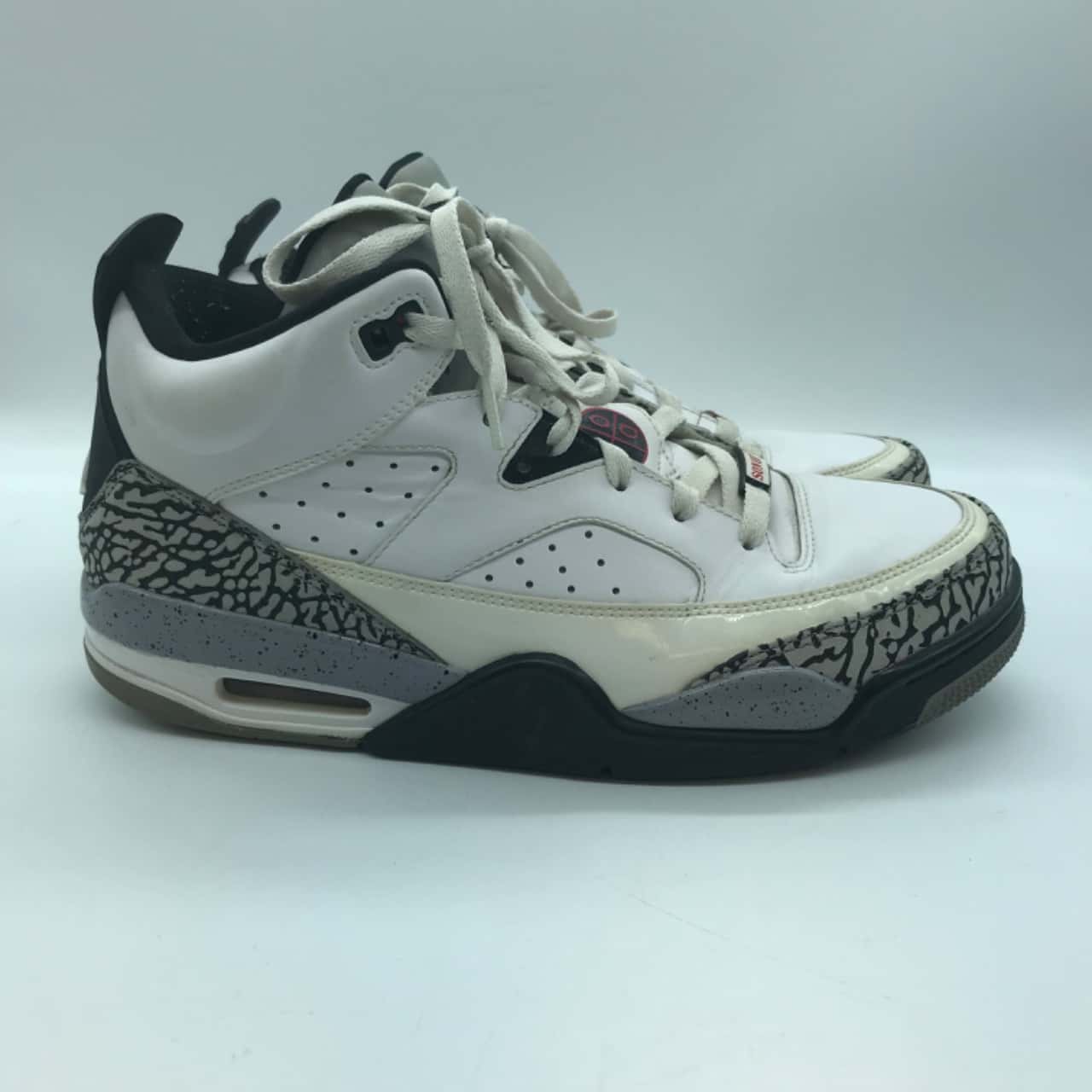 Vintage 2013 Air Jordan Son of Mars High Back Mens Size 43/8.5/9.5 White  Excellent