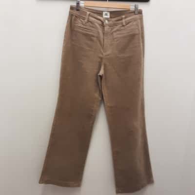 Just Jeans size 10 wide leg high-rise full length fine classic corduroy jeans