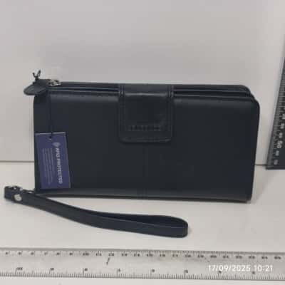 Womens Colorado Wallet RFID Protect Leather With Tags New 