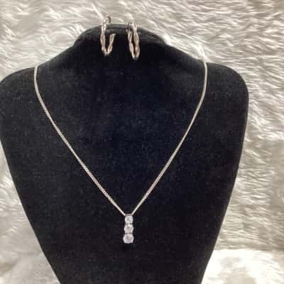  Womens Sterling Silver Earrings & Necklace 