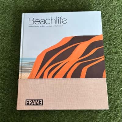 Beachlife: Architecture and Interior Design at the Seaside