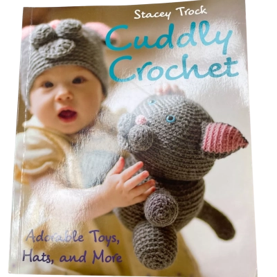 Cuddly crochet by Stacey trock book