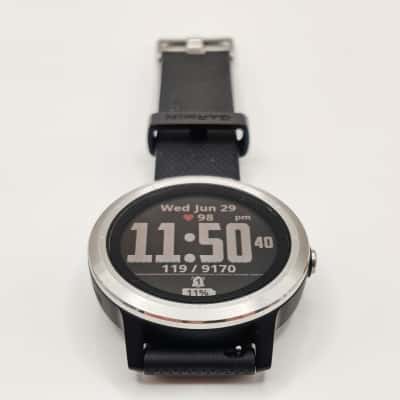 Garmin Vivoactive 3 Smart/Fitness Watch Working - Needs Cable