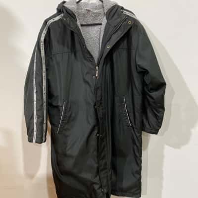 Yingfa Long Swim  Mens  Size M Performance Jacket Black  