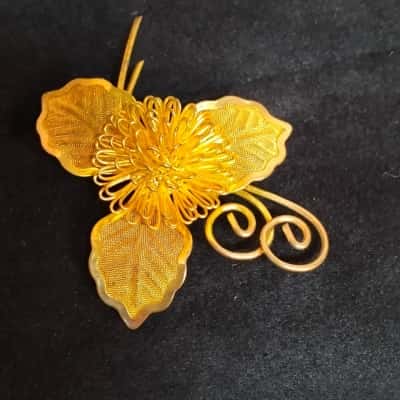  Women's Flower Brooch Gold tone Metal Filigree