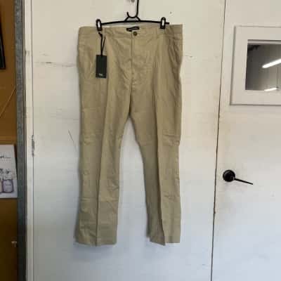 Rodd & Gunn Mens  Size 42 Straight Leg Pants Cream 