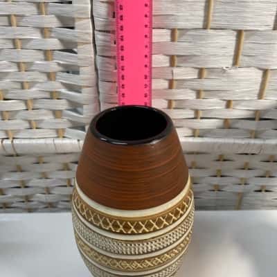 Ceramic vase, wood look