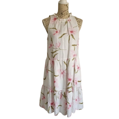 Decjuba Womens  Size M Casual Dress Floral / White BNWT 