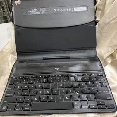 Logitech Create Backlit Keyboard Case Black 