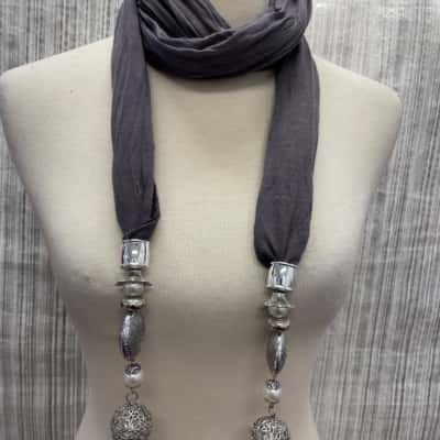  Womens  Size One Size Scarf Soft Grey 