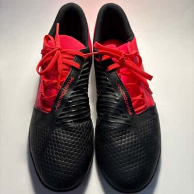 Nike Phantom Venom Academy Red Indoor Soccer Shoes Size 12
