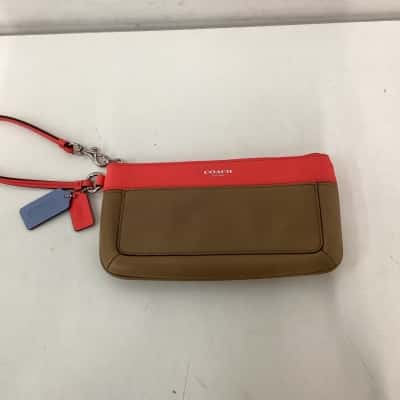 Coach Zip Clutch/Wallet